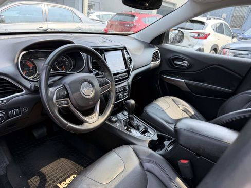 Used 2019 Jeep Cherokee Limited AWD/4WD image 13