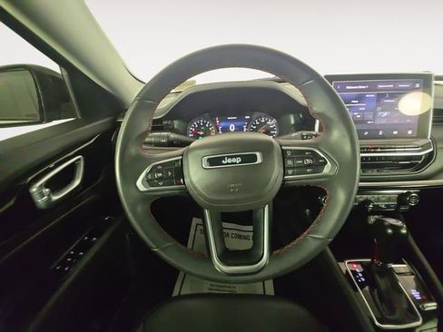 Used 2022 Jeep Compass Trailhawk image 12