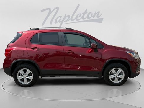 Used 2022 Chevrolet Trax LT w/ Driver Confidence Package AWD/4WD image 9