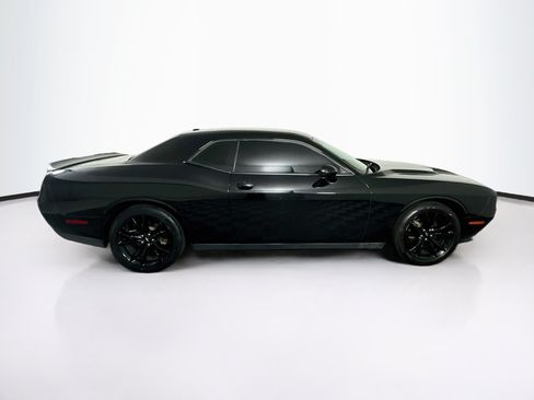 Used 2018 Dodge Challenger SXT w/ Blacktop Package RWD image 10