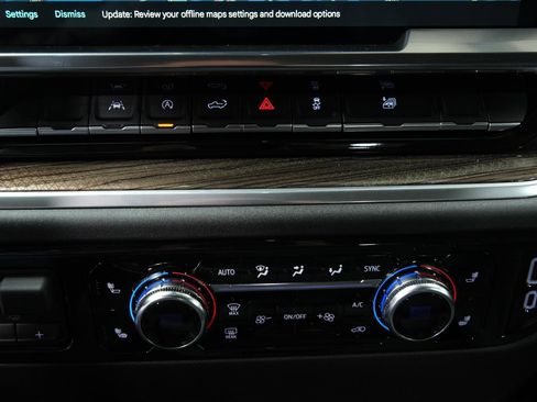 New 2026 GMC Sierra 1500 Elevation image 34