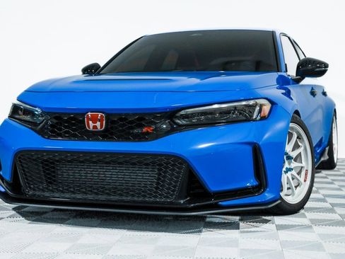 Used 2024 Honda Civic Type R image 12