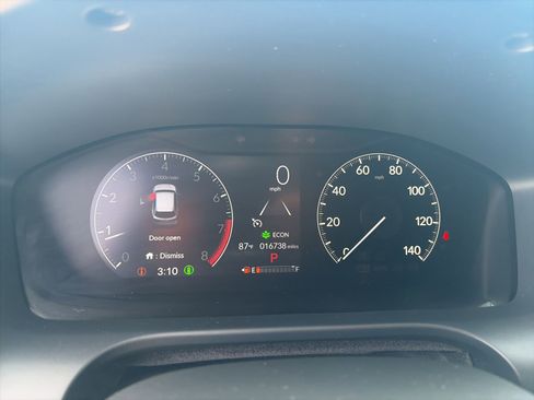 Used 2024 Honda HR-V Sport image 15
