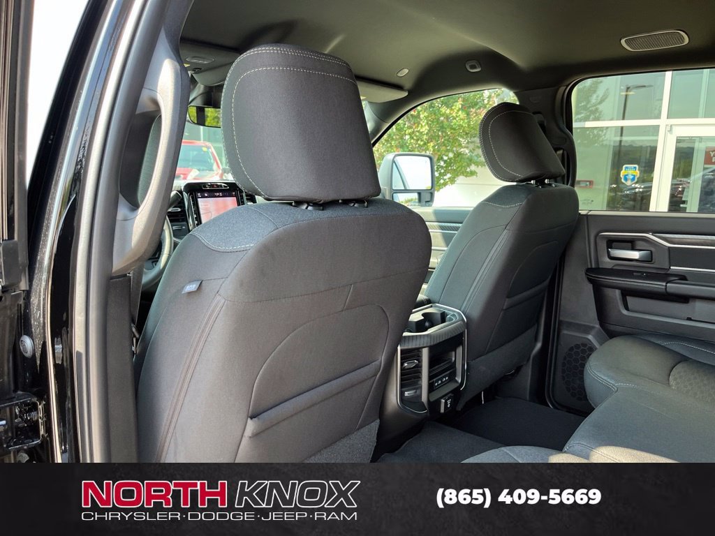 New 2027 RAM 3500 Big Horn AWD/4WD image 15