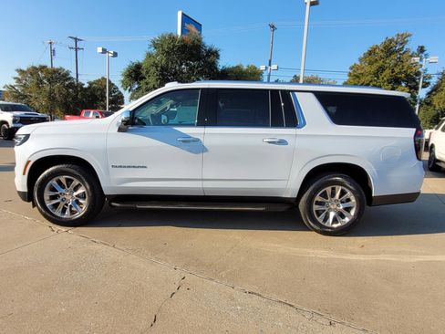 New 2026 Chevrolet Suburban Premier w/ Sun And Tow Package image 2