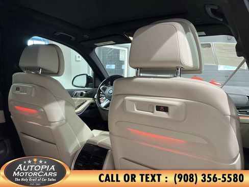 Used 2020 BMW X5 M50i AWD/4WD image 21