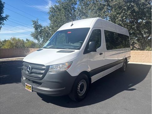 Used 2024 Mercedes-Benz Sprinter 2500 w/ Acoustic Package image 3