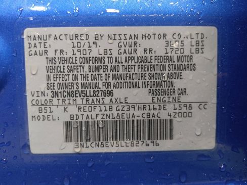 Used 2020 Nissan Versa SV image 33