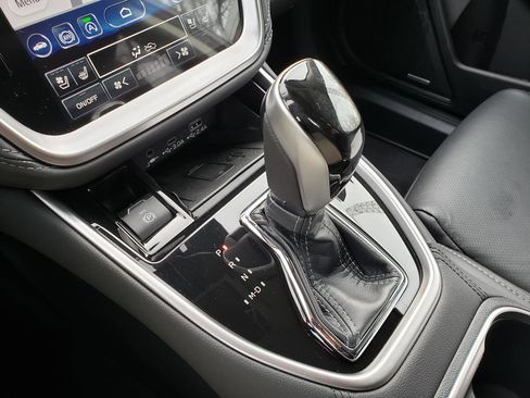 Used 2025 Subaru Outback Touring w/ Tech Package 3 image 25