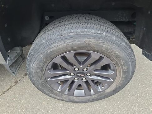 Used 2020 GMC Canyon SLE w/ Driver Alert Package image 46