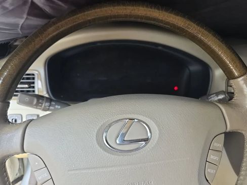 Used 2003 Lexus LS 430 RWD image 6