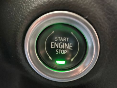 Used 2021 Chevrolet Silverado 1500 LT AWD/4WD image 21