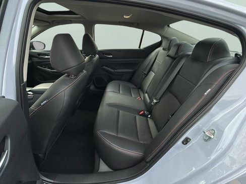 Used 2025 Nissan Altima 2.5 SR w/ SR Premium Package FWD image 14
