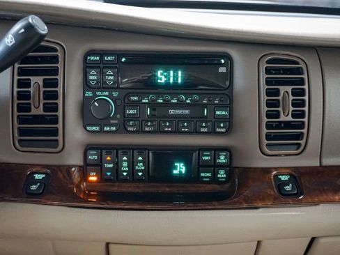 Used 2004 Buick Park Avenue Ultra w/ Ultra Luxury Package FWD image 23