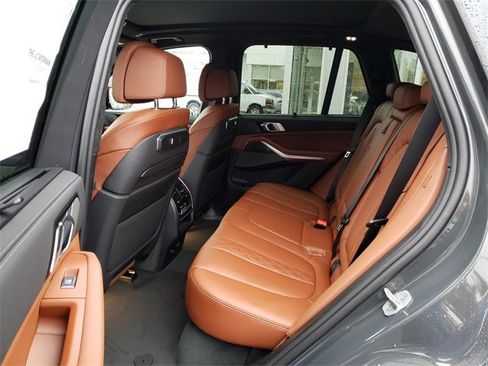 New 2026 BMW X5 M60i image 11