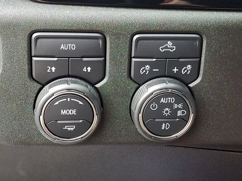 Certified 2023 Chevrolet Silverado 1500 RST AWD/4WD image 24