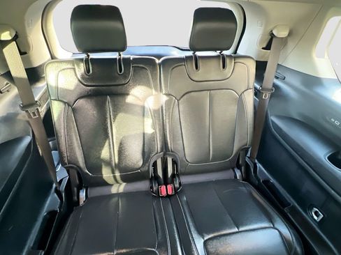 Used 2022 Jeep Grand Cherokee L Limited w/ Luxury Tech Group II image 25