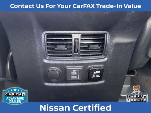 Certified 2024 Nissan Titan SV w/ SV Bronze Edition Package image 35