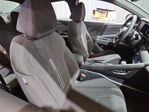 New 2025 Hyundai Elantra Sport image 10