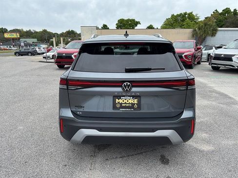 New 2026 Volkswagen Tiguan SE FWD image 7