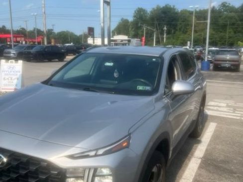 Used 2021 Hyundai Santa Fe SE w/ Cargo Package AWD/4WD image 2