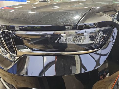 Certified 2023 Jeep Grand Cherokee Limited w/ Luxury Tech Group II image 32