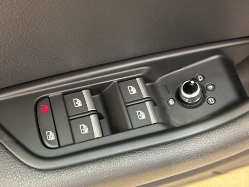 Used 2019 Audi A4 2.0T Premium w/ Convenience Package FWD image 22
