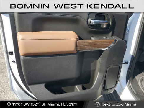 Used 2022 Chevrolet Silverado 3500 High Country w/ Technology Package image 19