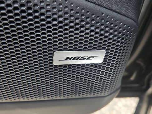 Certified 2025 Porsche Macan 4 Electric AWD/4WD image 21
