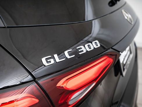 Certified 2025 Mercedes-Benz GLC 300 4MATIC image 20