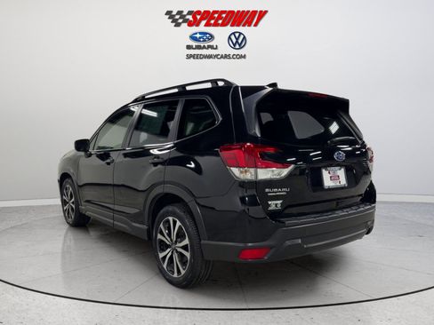 Certified 2023 Subaru Forester Limited AWD/4WD image 8