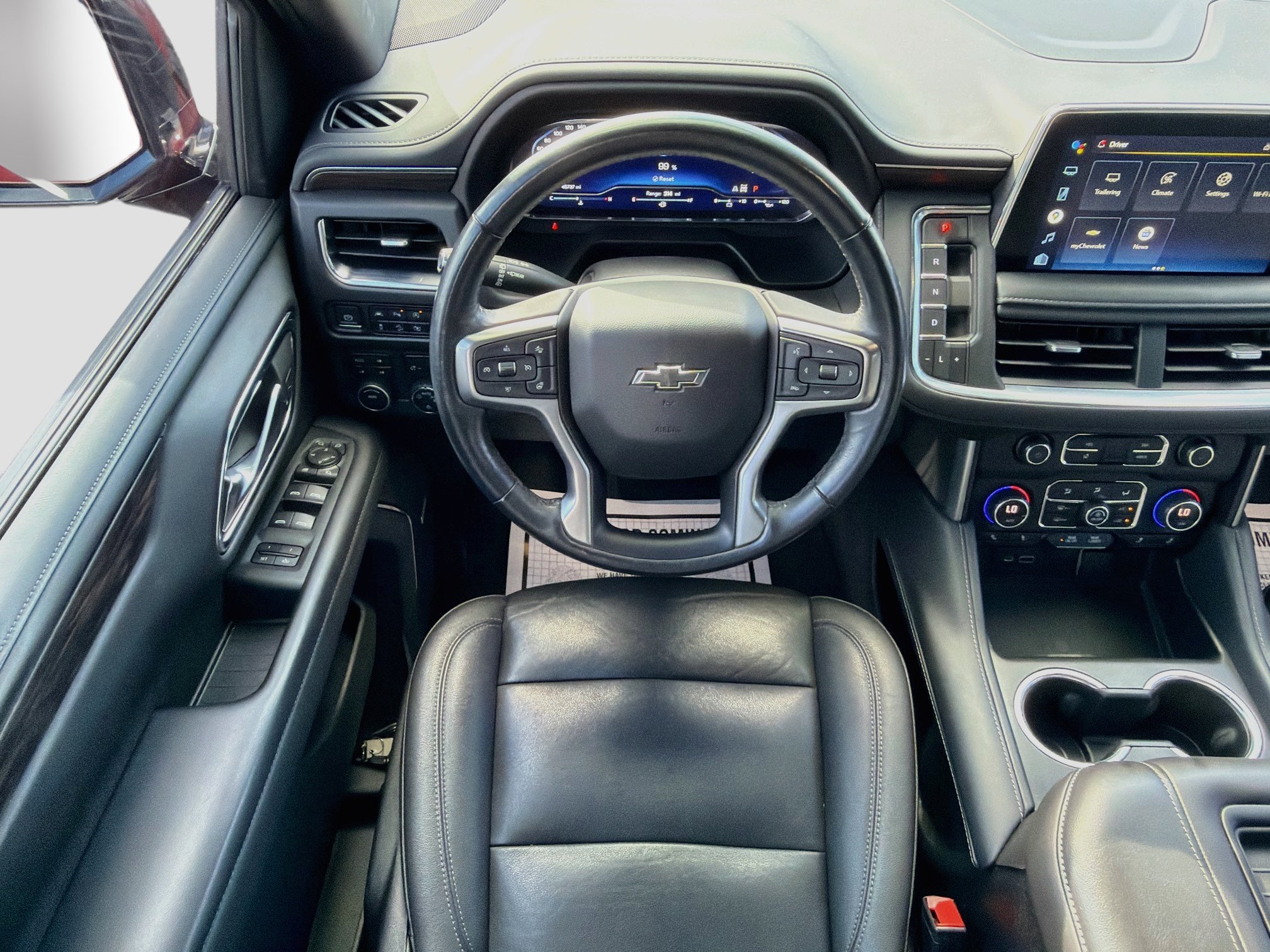 Used 2022 Chevrolet Tahoe Z71 w/ Luxury Package AWD/4WD image 18