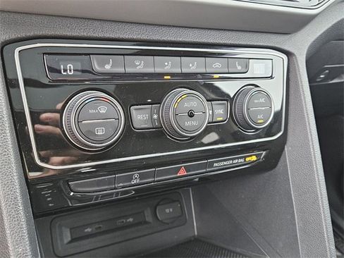 Used 2021 Volkswagen Atlas SEL image 24