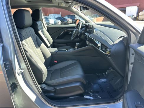 Used 2025 Acura ADX FWD image 14