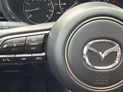 Used 2025 MAZDA MAZDA3 2.5 Turbo Sedan w/Premium Plus image 21