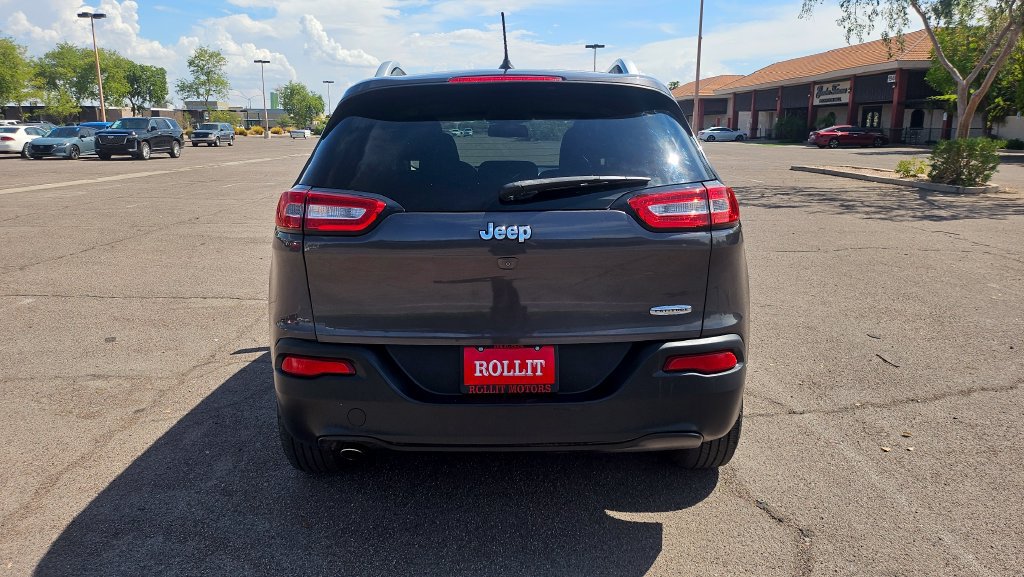 Used 2015 Jeep Cherokee Latitude AWD/4WD image 10
