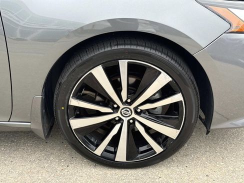 Used 2021 Nissan Altima 2.5 SR image 4