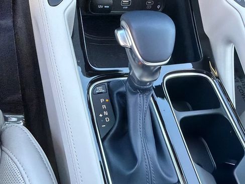 Certified 2023 Kia Telluride SX Prestige AWD/4WD image 33