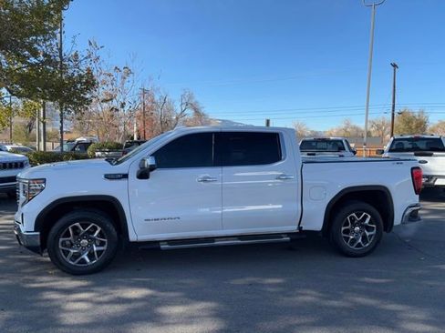 Certified 2022 GMC Sierra 1500 SLT image 5