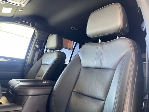 Used 2022 Chevrolet Tahoe RST w/ Luxury Package AWD/4WD image 19