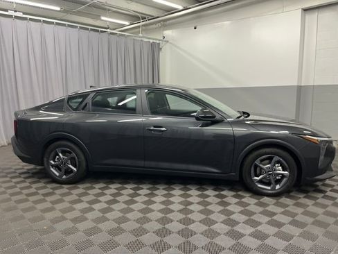 Used 2026 Kia K4 LXS image 3