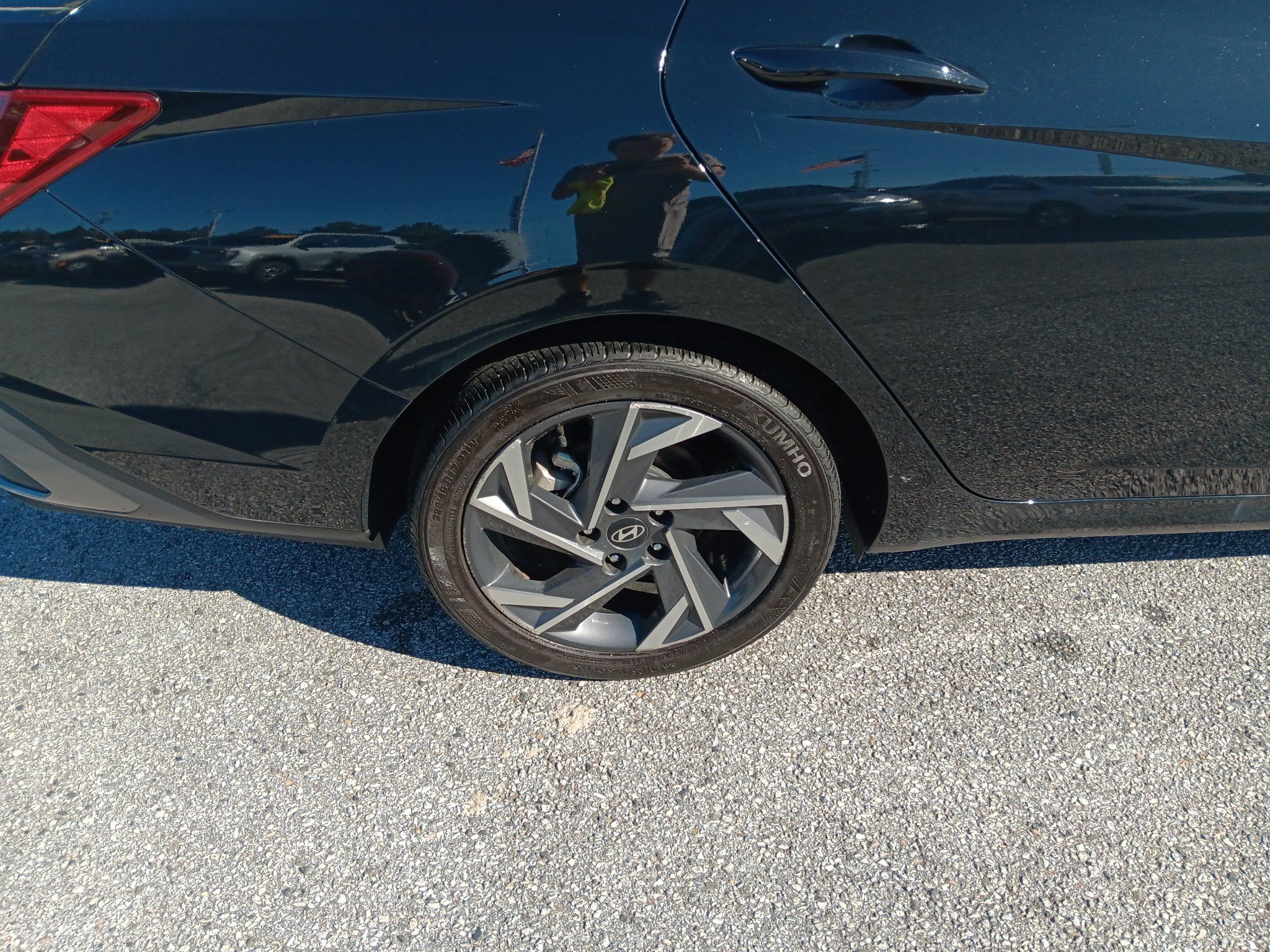 Used 2025 Hyundai Elantra Sport FWD image 6
