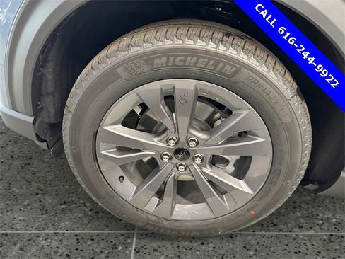 New 2026 Ford Explorer Active w/ Active Comfort Package image 23