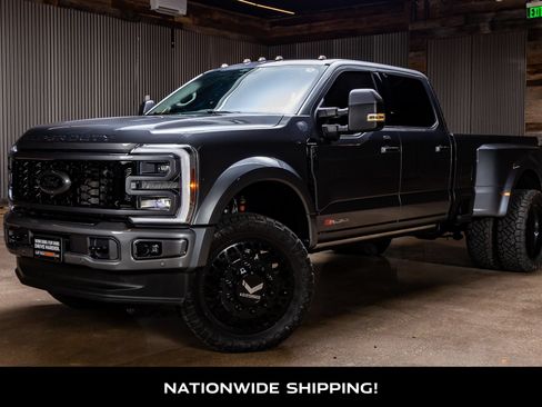 Used 2025 Ford F450 Platinum w/ Platinum Plus Package AWD/4WD image 4