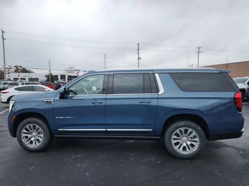 New 2026 GMC Yukon XL Denali w/ Sun & Power Step Package AWD/4WD image 8