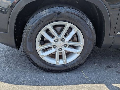 Used 2015 Kia Sorento LX AWD/4WD image 25