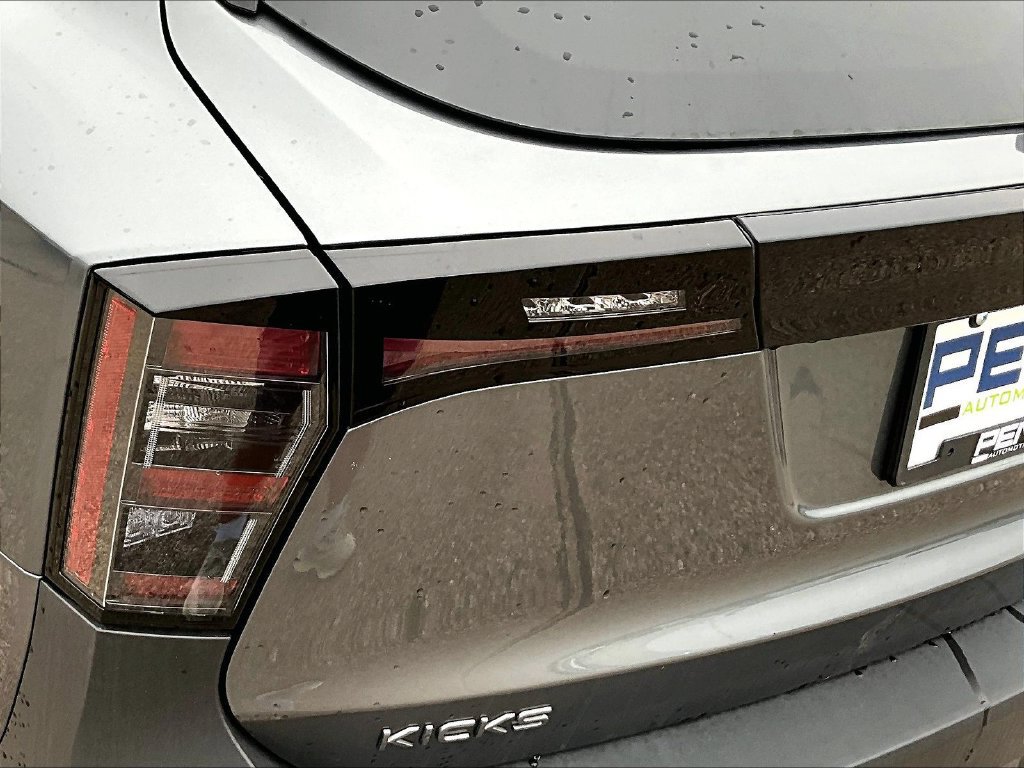 New 2026 Nissan Kicks SV w/ Cold Weather Package AWD/4WD image 30