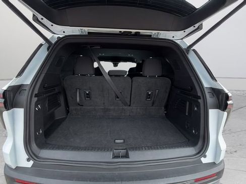 Certified 2024 Chevrolet Traverse LT image 20