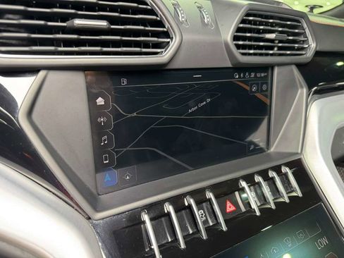 Used 2019 Lamborghini Urus image 25