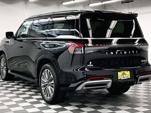 Used 2025 INFINITI QX80 Sensory AWD/4WD image 3